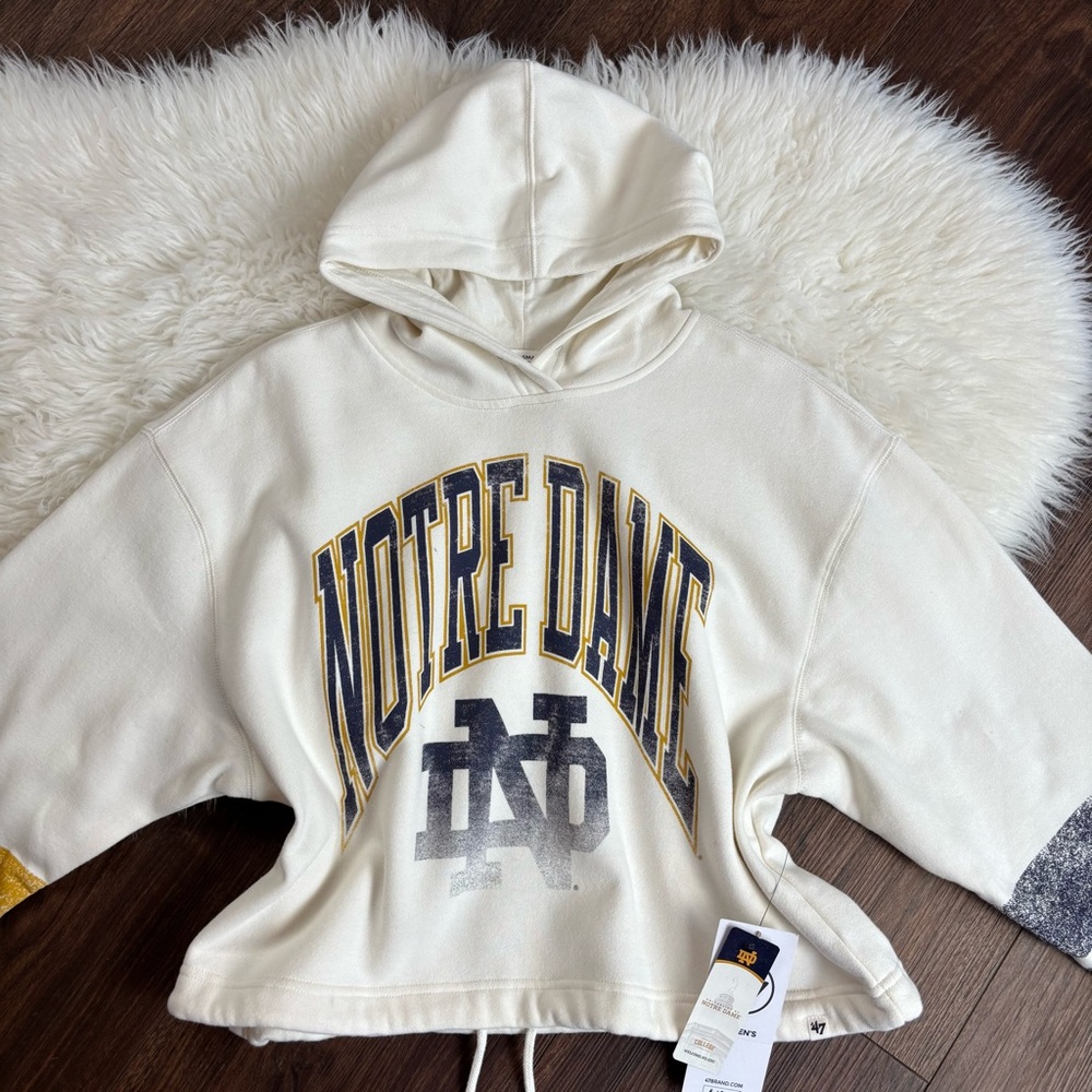 Notre Dame University Bookstore~ NWT~Women’s Small~ Oversized~Cropped~Sweatshirt